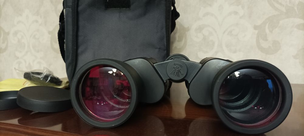 Бинокль "Rubicon" в футляре.