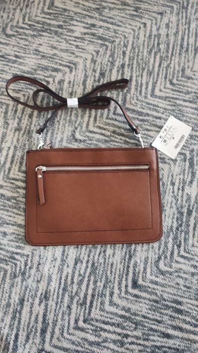 Нова сумка-клатч бренду Stradivarius