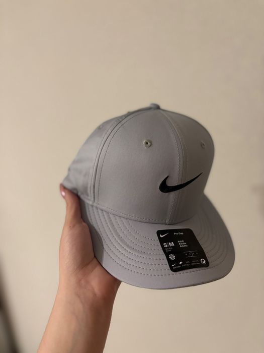Кепка Nike Pro Cap | Оригінал | Світло-сіра | Розмір S-M
