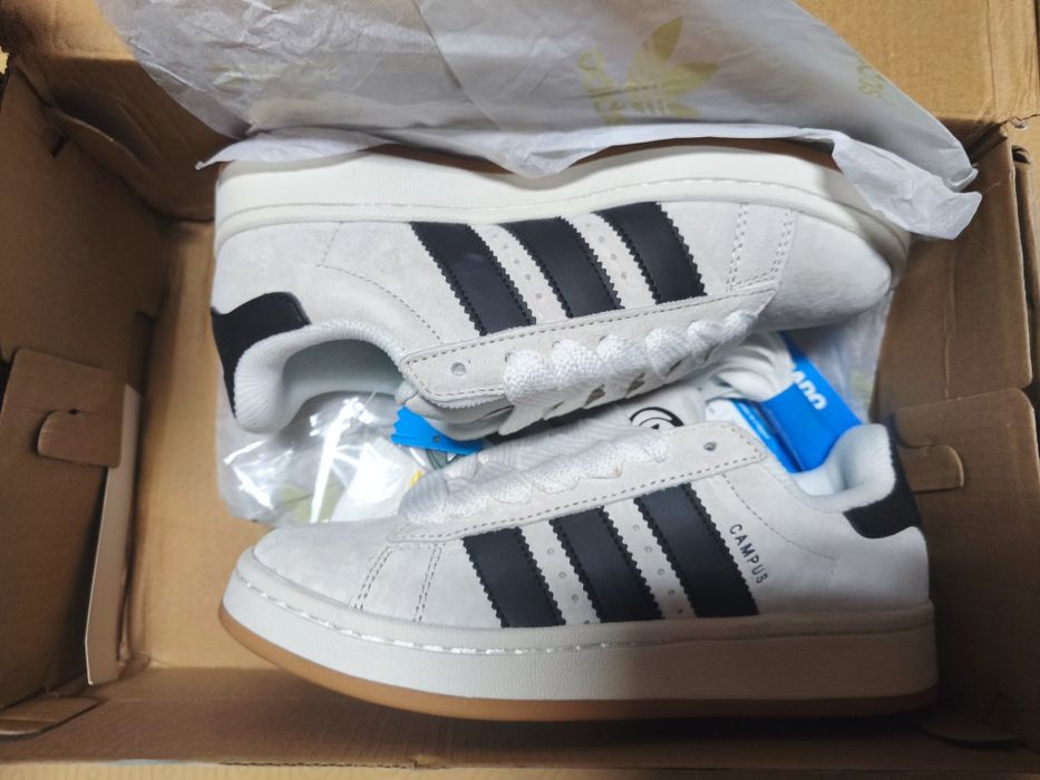Par sapatilhas Adidas Campus 00s 36