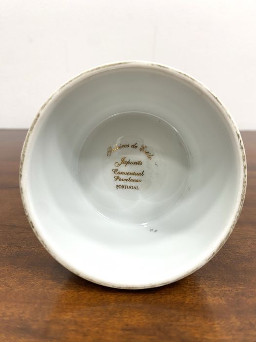 Saleiro de mesa.