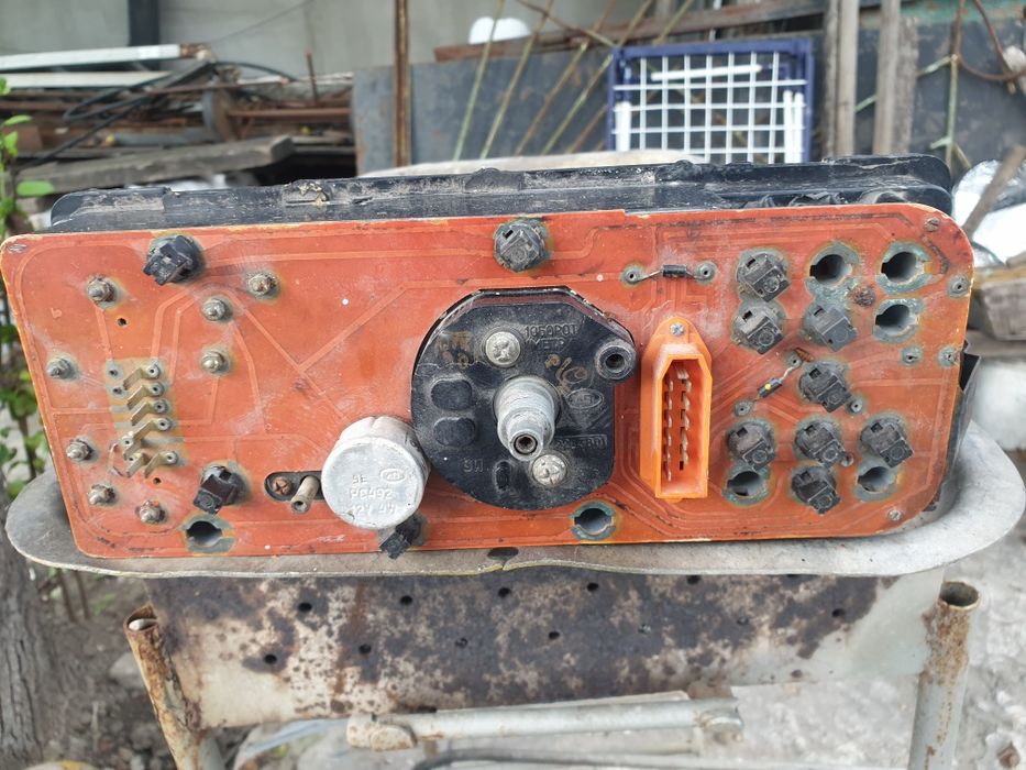 Ваз 2109-08 приборная панель