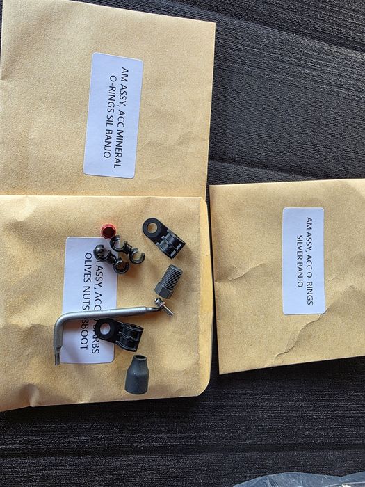 Zestaw hamulce hydrauliczne sram code rs + tarcze + oliwki plug and go