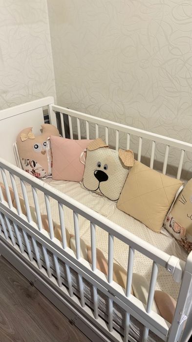 Ліжко для немовляти