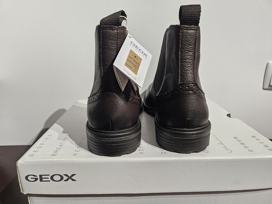 Botas pele de homem Geox