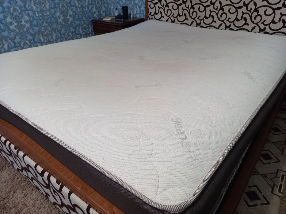 Матрац для кровати