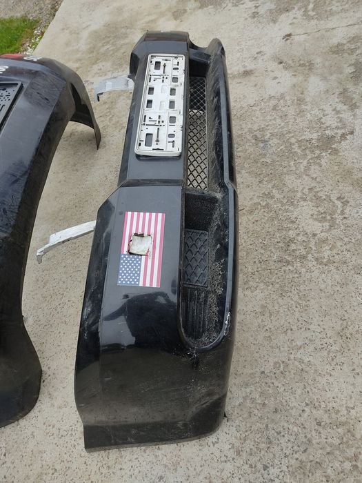 Бампер передній Dodge avenger