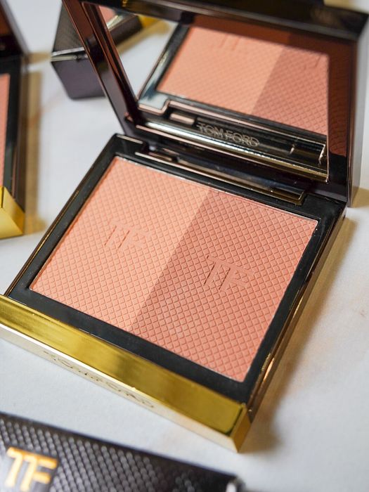 Румʼяна Tom Ford 01 Brazen Rose