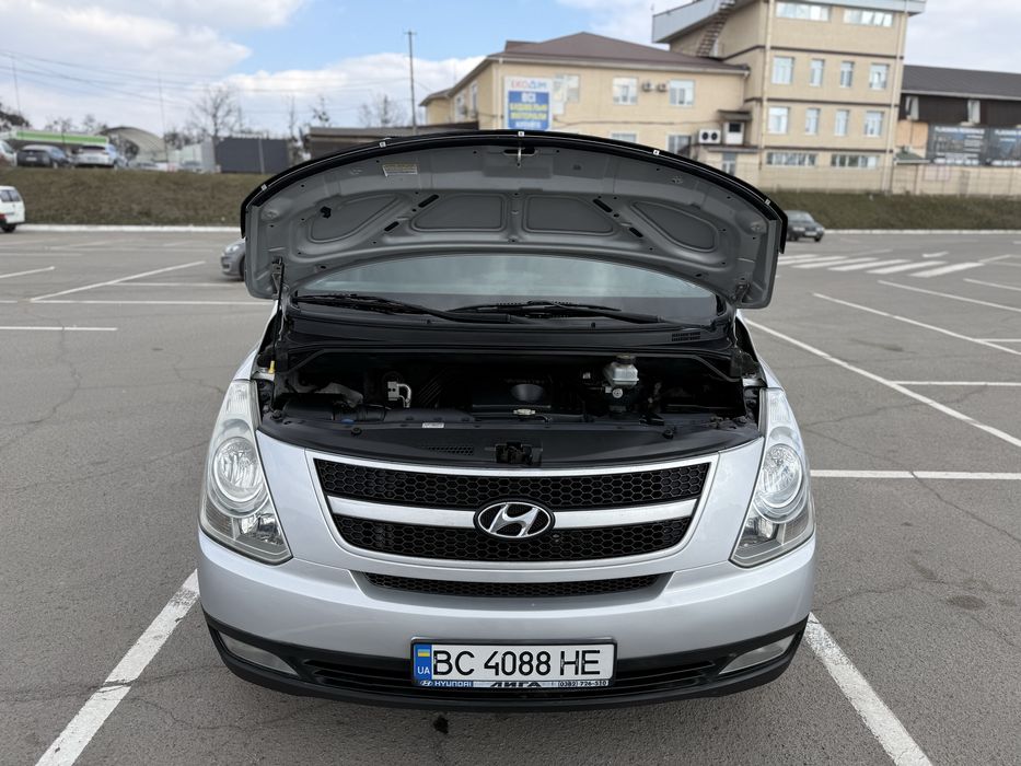 Бус Hyundai H-1 (2009) Пасажир 9 місць, торг, обмін, лізинг, кредит