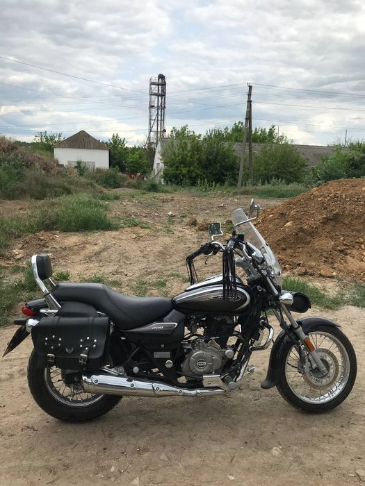 Продам мотоцикл Bajaj Avenger 220