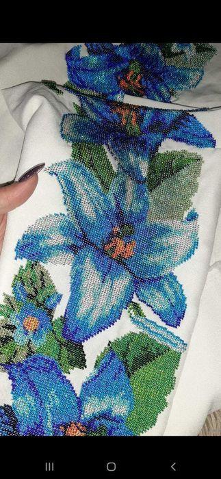 Продам вишиті бісером вироби