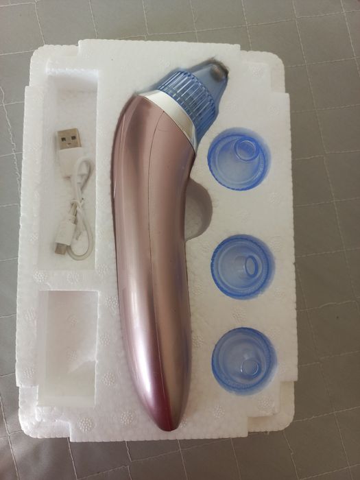 Вакуумний очищувач пор+подарунок набір для манікюру