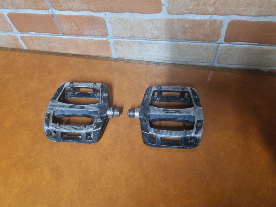 Pedais Plataforma - Otimo estado