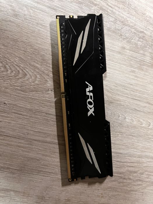 AFOX Pamięć PC - DDR4 16GB Gaming 3200MHz CL16 XMP2 Black