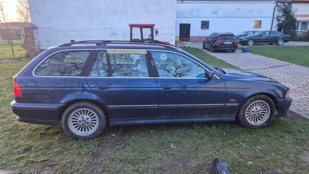 Części BMW E39 528i 2.8i M52 193KM Cała na części Biarritzblau