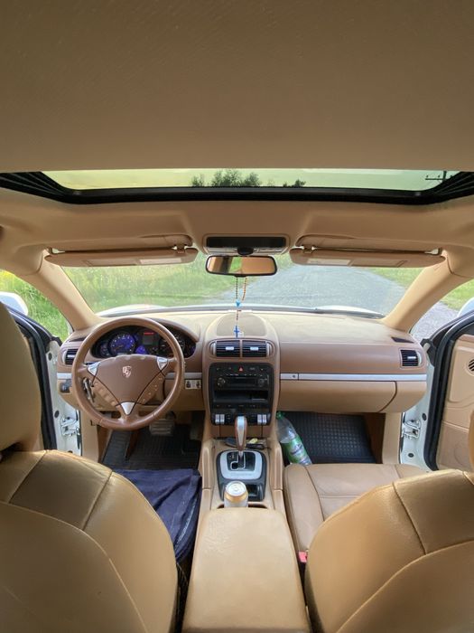 Продам Porshe Cayenne