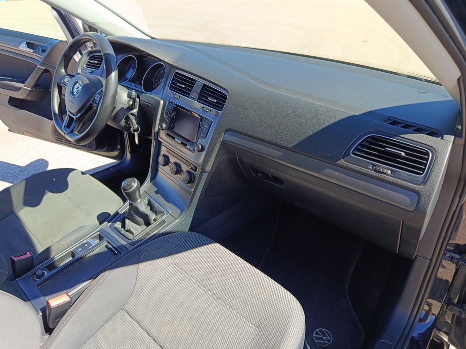 Volkswagen Golf VII