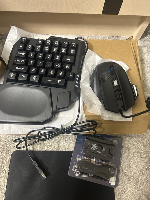 Ігровий набір 4 в 1 для телефона та ПК,Bluetooth,RGB