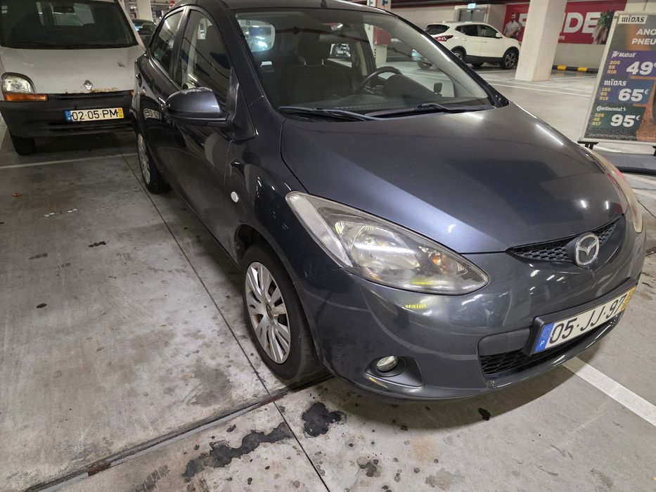 Vendo mazda 2 com 109900 kms