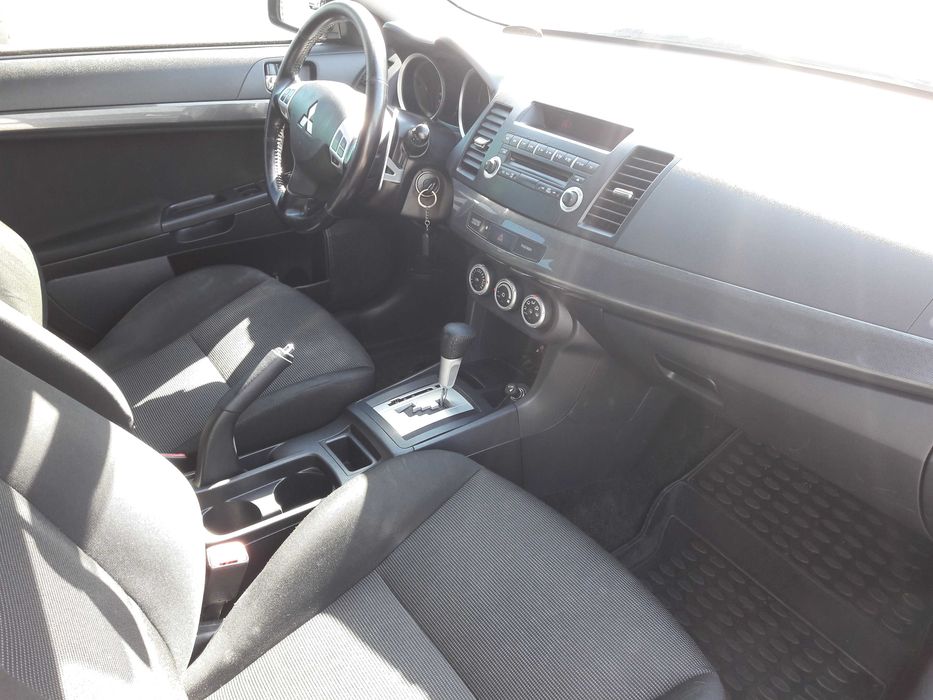 Авто Mitsubishi Lancer 10 2009 X 2.0i CVT (150 к.с.) в гарному стані