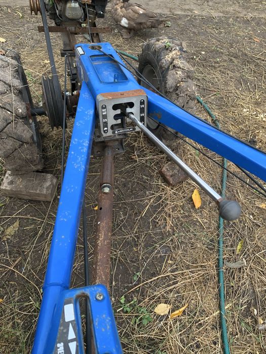 Мотоблок великий