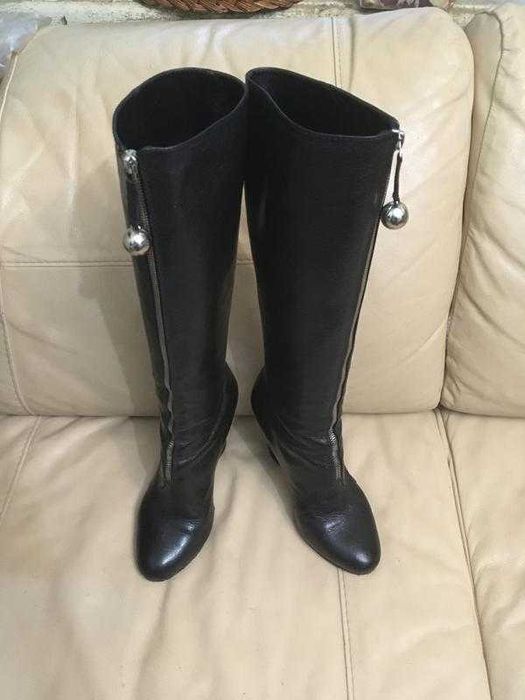 Шкіряні чорні чоботи moschino