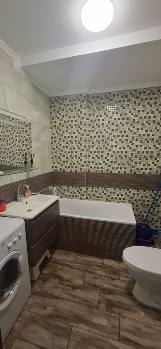 Вільно 1-кімнатні апартаменти. Можливо помісячно