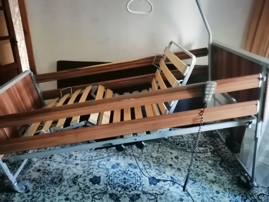 Ліжко медичне з електроприводом Eloflex 185 (Німеччина)
