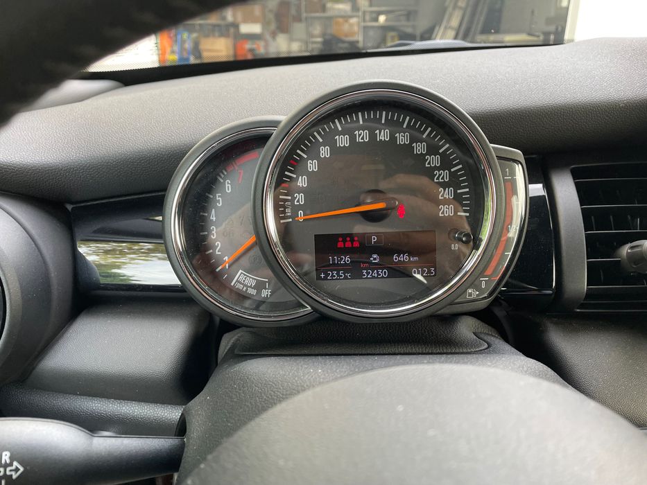 Mini One Automatic64539421684995124