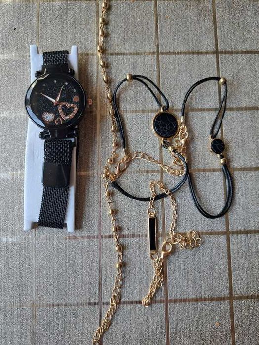 Piękny nowy zegarek damski