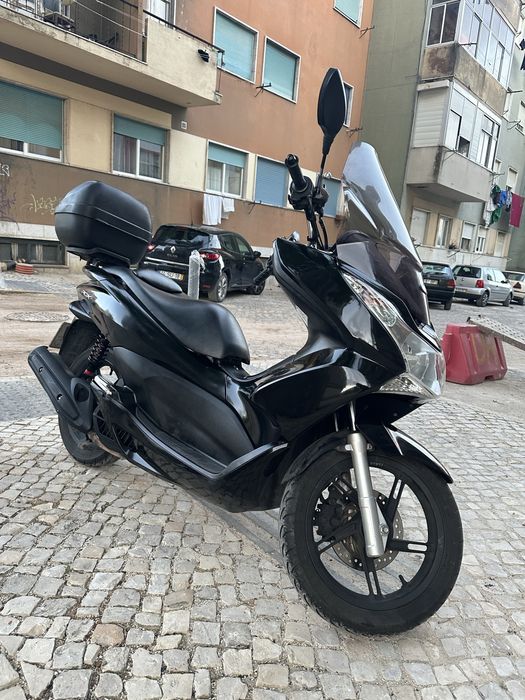 Honda PCX  125cc  2011