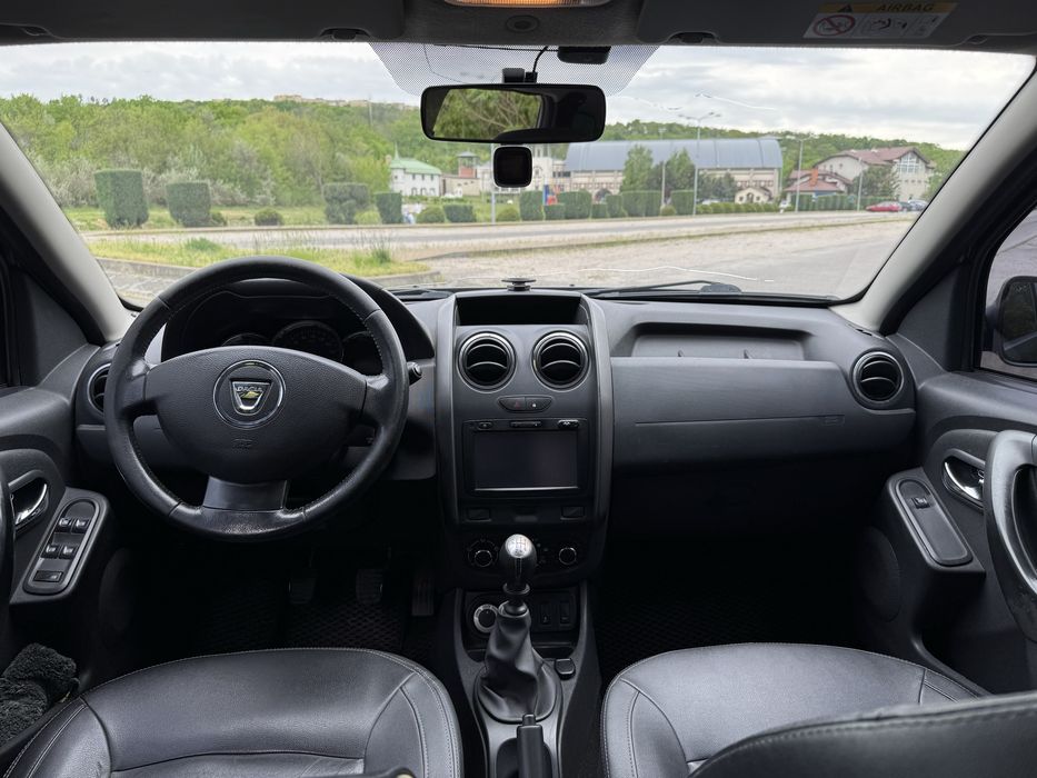 Dacia Duster 2015