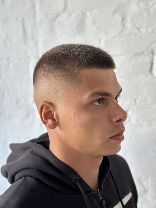 Барбер / выезд, мужской парикмахер, стилист по мужским волосам