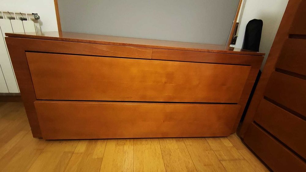 Quarto de casal completo em madeira maciça de cerejeira