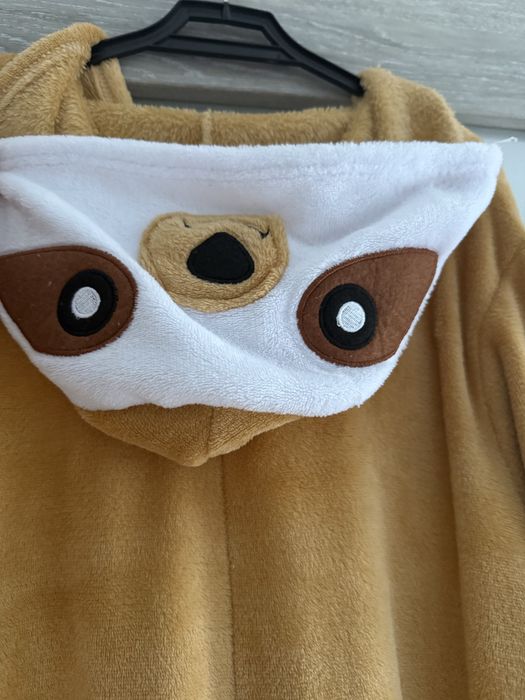 Stroj leniwca piżama lub jako strój rozmiar S