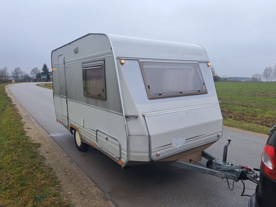 Przyczepa kempingowa DETHLEFFS RONDO 1995 rok  Przedsionek Łazienka