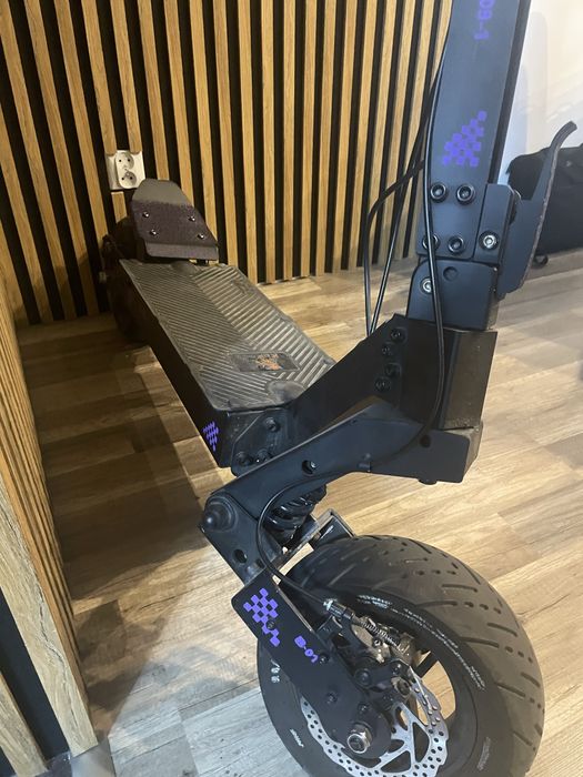 Sprzedam hulajnogę kukirin G4 2024