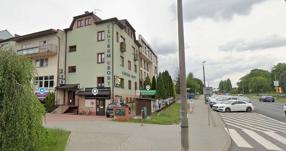 dom budynek w zlotego wieku 90
