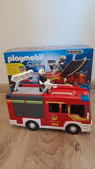 Playmobil wóz strażacki z armatką wodną 5363