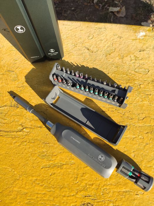 Набор отвертка с битами 38шт и удлинителем в кейсе