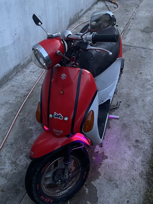 Продам мопед сузукі