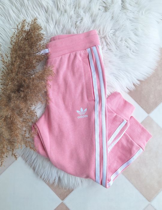 Спортивні штани джогери від Adidas