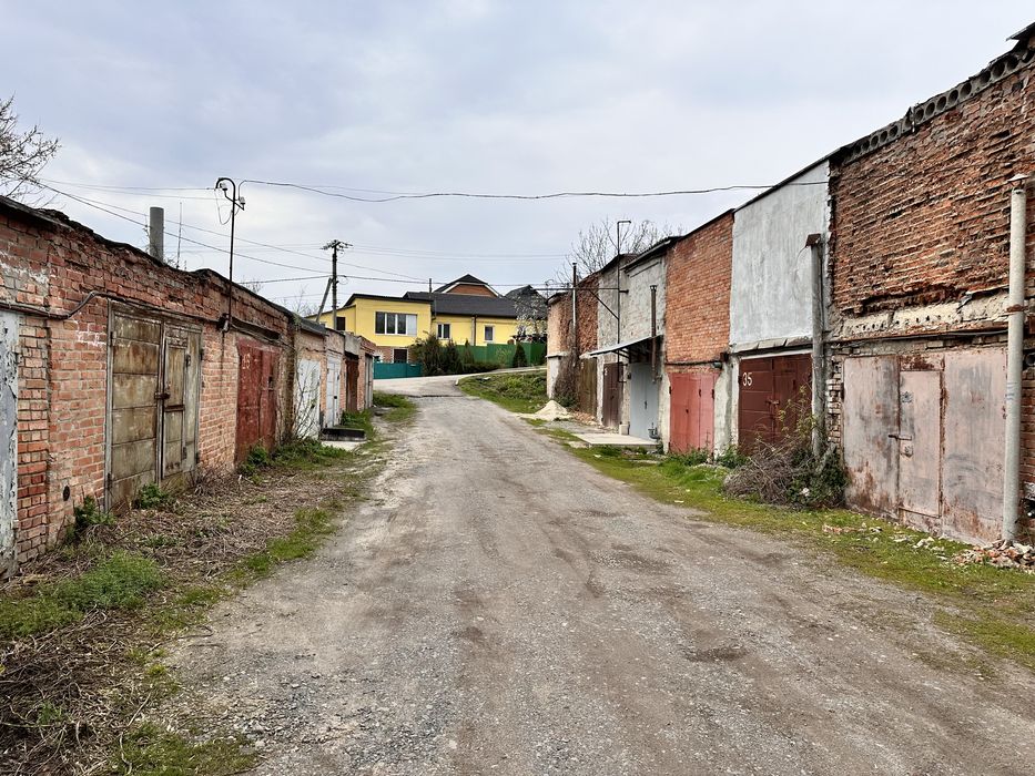 Гараж у центрі Полтави (біля стадіону Ворскла) з підвалом