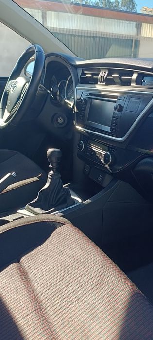 Toyota Auris Touring Sports 1.4 D-4D 2014 – Particular