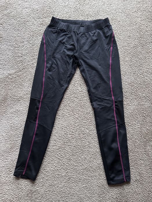 Leggings pretas e rosas