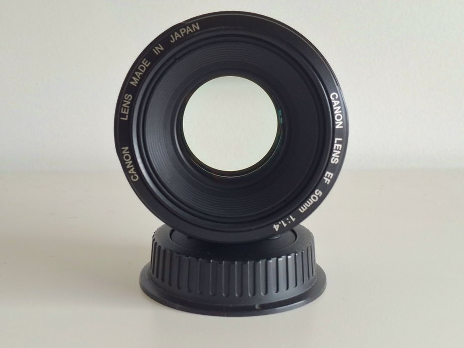 Canon EF 50mm f/1.4 USM