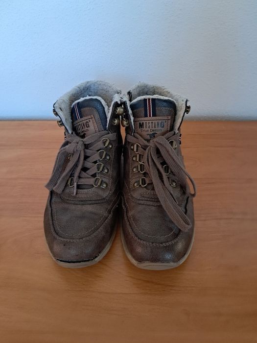 Buty Mustang rozmiar 40