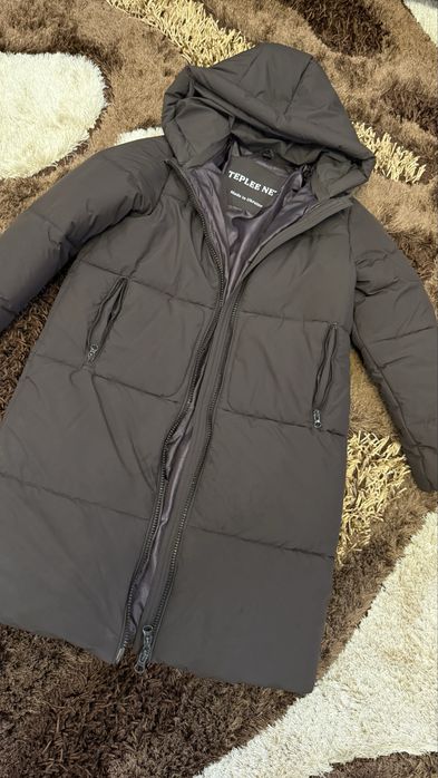 Зимовий пуховик на дівчинку