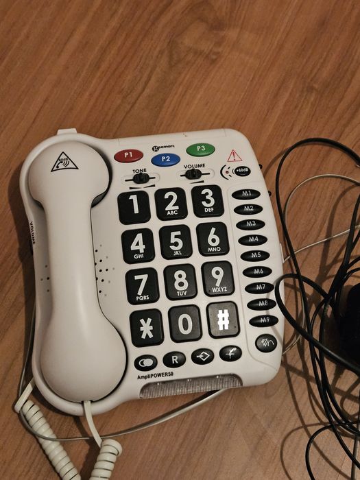 Telefon stacjonarny dla osób niedosłyszących