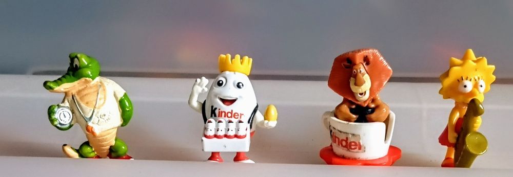 Kinder Surpresa.